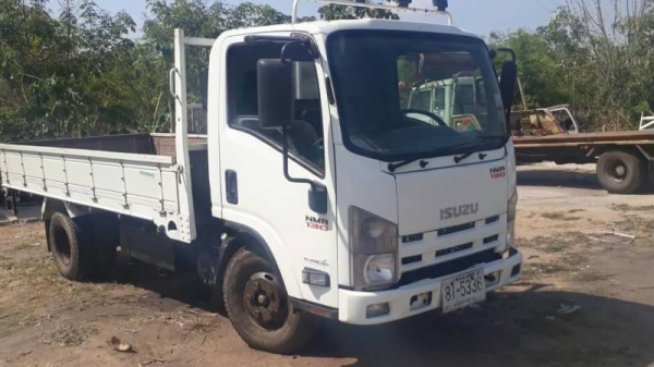 ขาย 425,000 รถ 6 ล้อ ISUZU NPR 130 แรง ปี 53 ยาว 4.3 เมตร เครื่องดี เกียร์ดี หัวบาง ยางดี คัสชีสวย เอกสารเล่มทะเบียน รถอยู่ บุรีรัมย์  090-772-3710 090-772-3708
