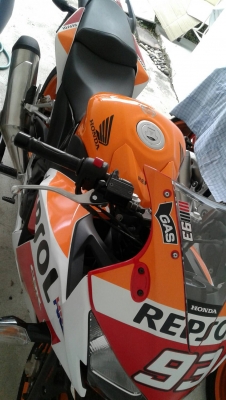 ขายถูกๆด่วน!! ฮอนด้า CBR300R ตัวท็อป เบล็ค ABS เจ้าของขายเอง สภาพใหม่เอี่ยม!!