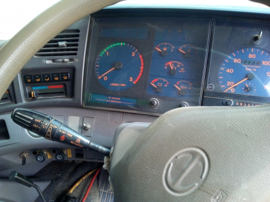 10 ล้อดั๊มสองเพลา ฮีโน่ 265 แรงม้า FS606A มีระบบลากจูง