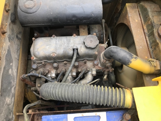 ขายรถบด4ตันBOMAGรุ่นBW121AC นำเข้าญี่ปุ่นเอวอ่อนขับ2เพลาเครื่องมิตซู3สูบสภาพดีพร้อมใช้งาน มีให้เลือกหลายคันหลายขนาด 0818302909จิรโรจน์Line:Jiraroj2909