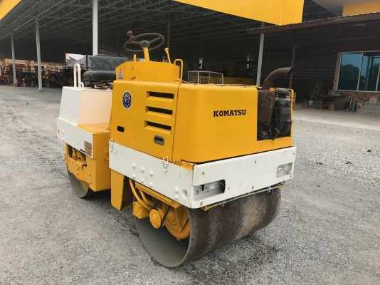 ขายรถบดKOMATSUรุ่นJV32W-2นำเข้าญี่ปุ่นมีเอกสาร หนัก2.5ตันเครื่องดีเซล1สูบสภาพดีพร้อมใช้ Line:Jiraroj2909