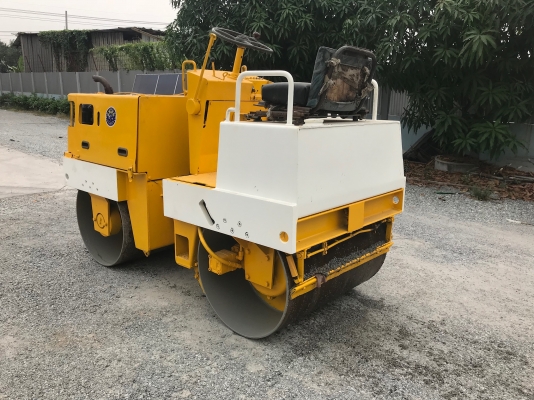 ขายรถบดKOMATSUรุ่นJV32W-2นำเข้าญี่ปุ่นมีเอกสาร หนัก2.5ตันเครื่องดีเซล1สูบสภาพดีพร้อมใช้ Line:Jiraroj2909