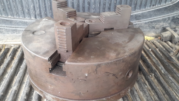 หัวจับ 13 นิ้ว ฟันแน่นๆๆๆ 6,500 ติดต่อ อ้อม 0898217996