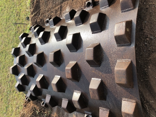 ขาย เปลือกหนาม  3 ชิ้น พร้อมที่ครุดดิน