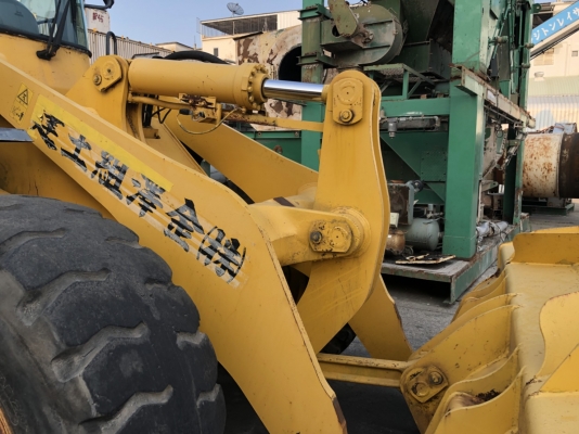 รถตัก Komatsu WA300-3E เก่านอกจากญีปุ่่น100\% มีให้เลือกหลายคัน พร้อมใช้งานทุกคัน
