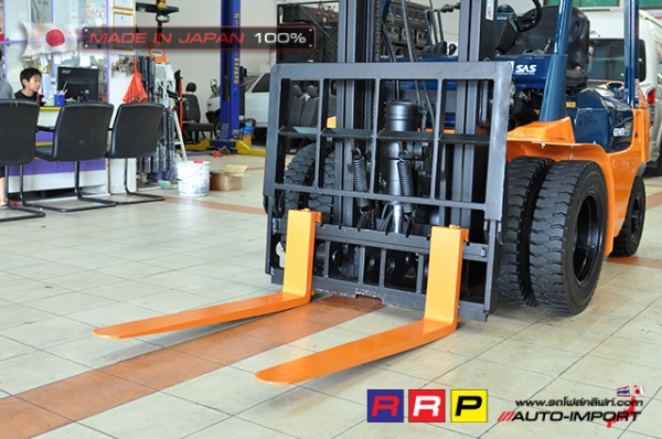 ขายรถโฟล์คลิฟท์มือสอง TOYOTA รุ่น 7FD25-15805 นำเข้าจากประเทศญี่ปุ่น 100\% ไม่เคยใช้งานในไทย