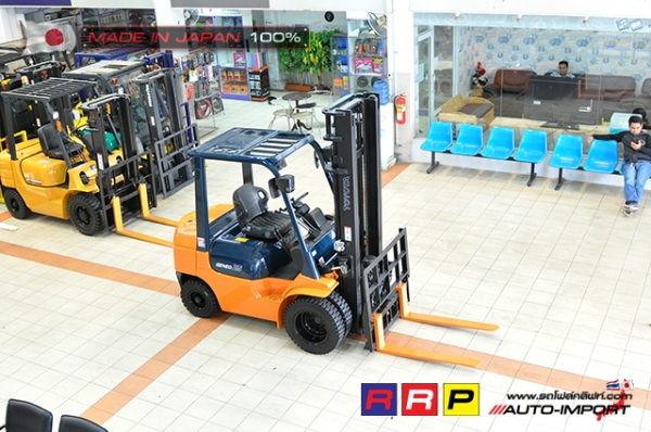 ขายรถโฟล์คลิฟท์มือสอง TOYOTA รุ่น 7FD25-15805 นำเข้าจากประเทศญี่ปุ่น 100\% ไม่เคยใช้งานในไทย