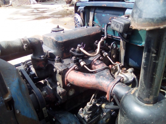 ขายรถไถยูเอ็มไทชัน 304แรงม้า 2เพลา