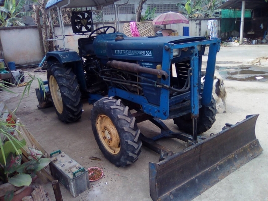 ขายรถไถยูเอ็มไทชัน 304แรงม้า 2เพลา