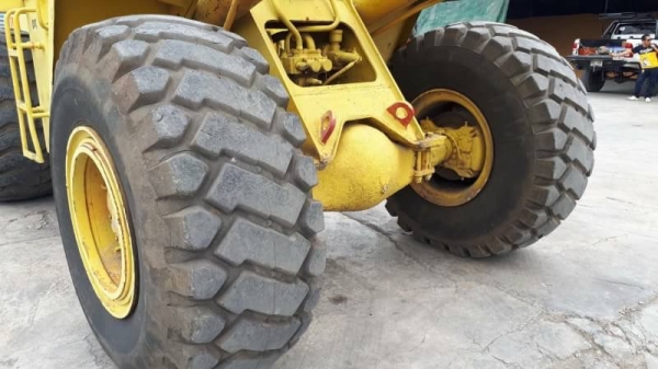 ขาย 950,000 รถตักล้อยาง CAT 950 E เครื่องดี ปั้มแรง เอวแน่น รถสวยพร้อมใช้ รถอยู่ สุพรรณบุรี 090-772-3710 090-772-3708