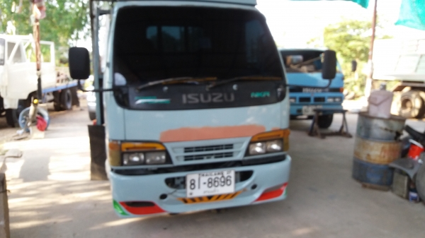 รถ isuzu nkr 110 ปี39 รถห้างแท้ รถ isuzu nkr 110 ปี39 รถห้างแท้