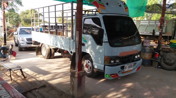 รถ isuzu nkr 110 ปี39 รถห้างแท้ รถ isuzu nkr 110 ปี39 รถห้างแท้