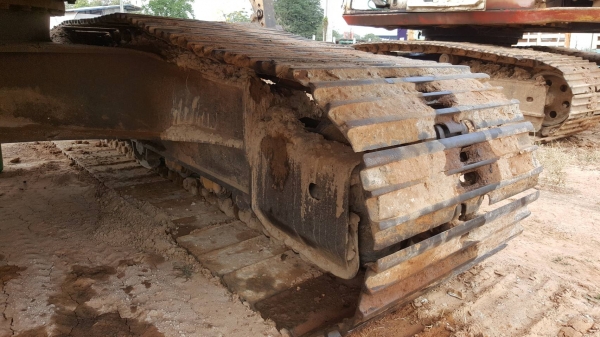 ขาย แบคโฮ KOMATSU PC200-8 จดทะเบียนปี 56 เครื่องดี ปั้มดี ช่วงล่างเต็ม เล่มทะเบียนครบ