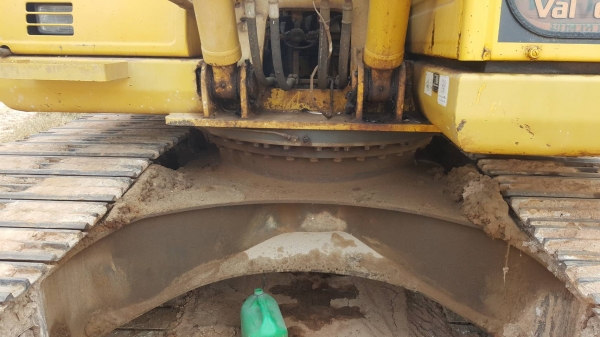 ขาย แบคโฮ KOMATSU PC200-8 จดทะเบียนปี 56 เครื่องดี ปั้มดี ช่วงล่างเต็ม เล่มทะเบียนครบ