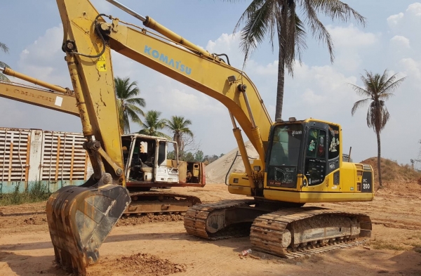 ขาย แบคโฮ KOMATSU PC200-8 จดทะเบียนปี 56 เครื่องดี ปั้มดี ช่วงล่างเต็ม เล่มทะเบียนครบ