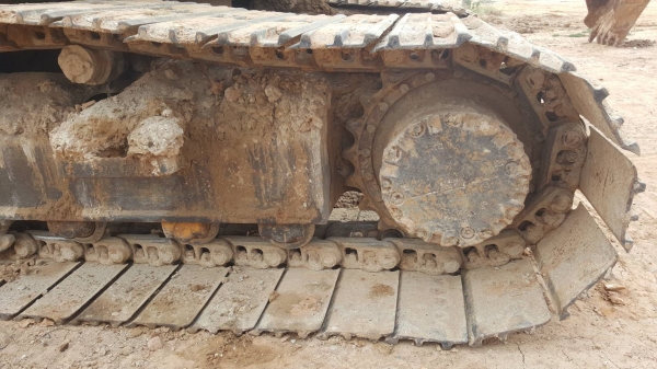 ขาย แบคโฮ KOMATSU PC200-8 จดทะเบียนปี 56 เครื่องดี ปั้มดี ช่วงล่างเต็ม เล่มทะเบียนครบ