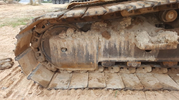 ขาย แบคโฮ KOMATSU PC200-8 จดทะเบียนปี 56 เครื่องดี ปั้มดี ช่วงล่างเต็ม เล่มทะเบียนครบ