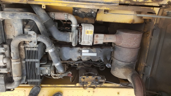 ขาย แบคโฮ KOMATSU PC200-8 จดทะเบียนปี 56 เครื่องดี ปั้มดี ช่วงล่างเต็ม เล่มทะเบียนครบ