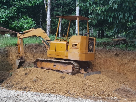 KOMATSU PC20-1 รถสภาพดี เครื่องดี ปั้มแรง ทำงานได้ตามปกติ สอบถาม 0872976734