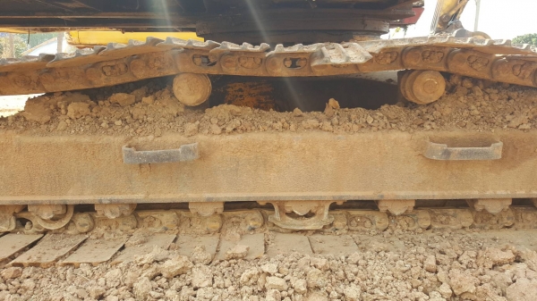 ขาย แบคโฮ KOMATSU PC200-5 คอนโทรลสั้น รถพร้อมใช้งาน เอกสารใบซื้อขาย