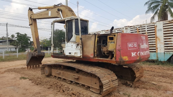 ขาย แบคโฮ KOMATSU PC200-5 คอนโทรลสั้น รถพร้อมใช้งาน เอกสารใบซื้อขาย