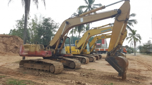 ขาย แบคโฮ KOMATSU PC200-5 คอนโทรลสั้น รถพร้อมใช้งาน เอกสารใบซื้อขาย