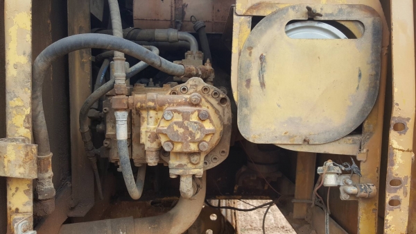 ขาย แบคโฮ KOMATSU PC200-5 คอนโทรลสั้น รถพร้อมใช้งาน เอกสารใบซื้อขาย