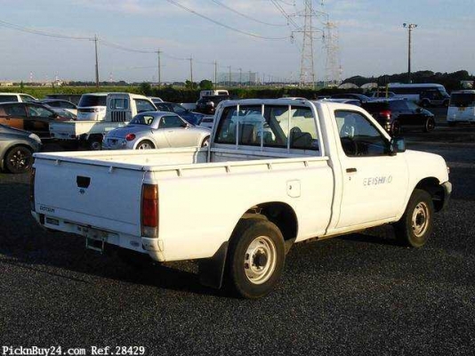 ฝาท้าย nissan big-m japan เปิดกลาง สภาพสวย 3500 บาท