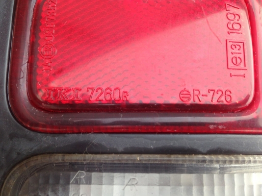 ไฟท้าย isuzu mu ใส่ tfr cameo vega ขอบโครเมี่ยม และขอบดำ คู่ละ1200บาท