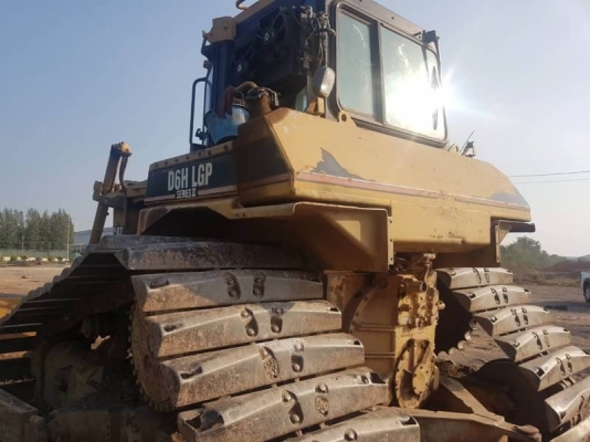ขาย 1,250,000 บาท CATTERPILAR D6H  ทำงาน 5072 เกียร์ตัด เครื่องดี เกียร์แรง โช่หนา ใบสวย เอกสารเล่มทะเบียน  รถอยู่ อยุธยา โทร 0610710295
