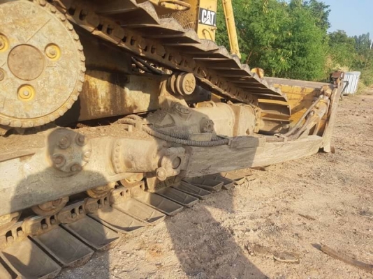 ขาย 1,250,000 บาท CATTERPILAR D6H  ทำงาน 5072 เกียร์ตัด เครื่องดี เกียร์แรง โช่หนา ใบสวย เอกสารเล่มทะเบียน  รถอยู่ อยุธยา โทร 0610710295
