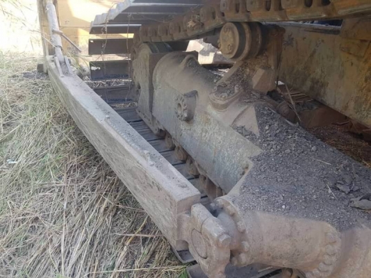 ขาย 1,250,000 บาท CATTERPILAR D6H  ทำงาน 5072 เกียร์ตัด เครื่องดี เกียร์แรง โช่หนา ใบสวย เอกสารเล่มทะเบียน  รถอยู่ อยุธยา โทร 0610710295