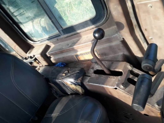 ขาย 1,250,000 บาท CATTERPILAR D6H  ทำงาน 5072 เกียร์ตัด เครื่องดี เกียร์แรง โช่หนา ใบสวย เอกสารเล่มทะเบียน  รถอยู่ อยุธยา โทร 0610710295