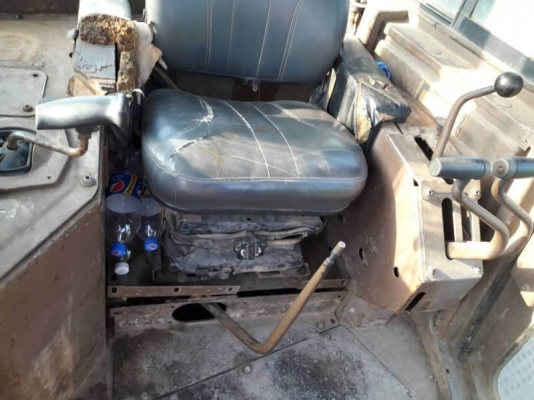 ขาย 1,250,000 บาท CATTERPILAR D6H  ทำงาน 5072 เกียร์ตัด เครื่องดี เกียร์แรง โช่หนา ใบสวย เอกสารเล่มทะเบียน  รถอยู่ อยุธยา โทร 0610710295