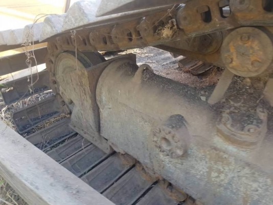 ขาย 1,250,000 บาท CATTERPILAR D6H  ทำงาน 5072 เกียร์ตัด เครื่องดี เกียร์แรง โช่หนา ใบสวย เอกสารเล่มทะเบียน  รถอยู่ อยุธยา โทร 0610710295