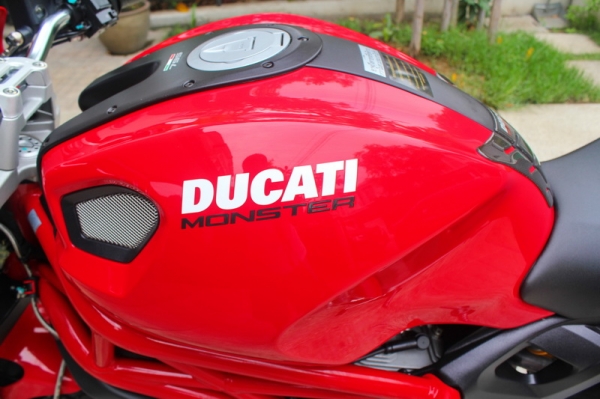 DUCATI M795 (abs) ใหม่เหมือนป้ายแดง วิ่งน้อย 3,000KM.