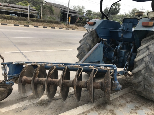 ขาย6640คานหน้าคาลาโล่รถสวยไม่มีรั่วซิมพร้อมใช้ติดต่อ0895302182