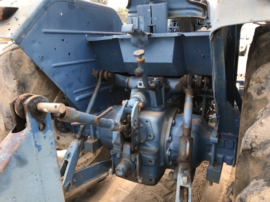 ขาย6640คานหน้าคาลาโล่รถสวยไม่มีรั่วซิมพร้อมใช้ติดต่อ0895302182