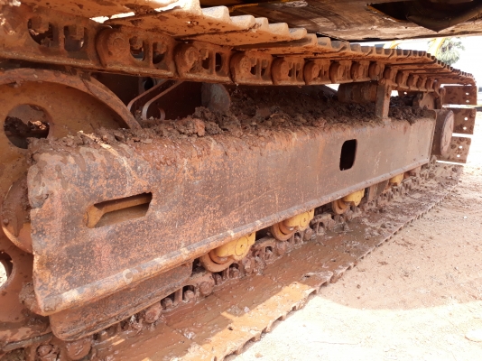 ขายโคมัสสุ60-7รถสวยไฟฟ้าครบเอกสารเล่มทะเบียนช่วงล่างสวย