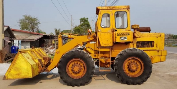 ขายด่วนรถตักโคมัสซูJH30Bขับ4ล้อรถนำเข้าขนาดใหญ่ตัก2.5คิวยกสูง3เมตรรถเพื่งนำเข้ายังไม่เคยใช้ในไทยเลย