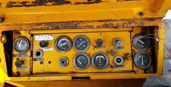 ขายด่วนรถตักโคมัสซูJH30Bขับ4ล้อรถนำเข้าขนาดใหญ่ตัก2.5คิวยกสูง3เมตรรถเพื่งนำเข้ายังไม่เคยใช้ในไทยเลย