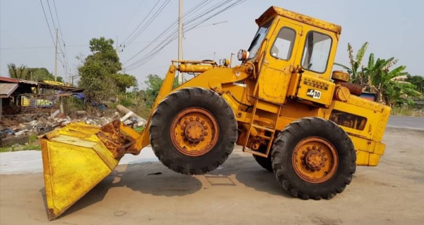 ขายด่วนรถตักโคมัสซูJH30Bขับ4ล้อรถนำเข้าขนาดใหญ่ตัก2.5คิวยกสูง3เมตรรถเพื่งนำเข้ายังไม่เคยใช้ในไทยเลย