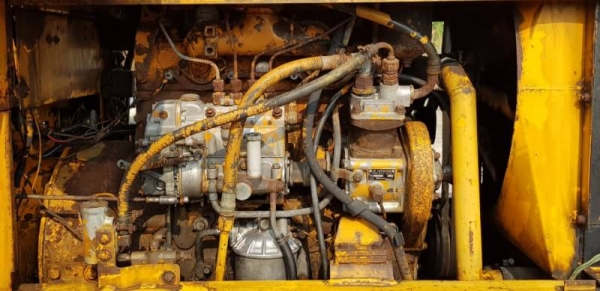 ขายด่วนรถตักโคมัสซูJH30Bขับ4ล้อรถนำเข้าขนาดใหญ่ตัก2.5คิวยกสูง3เมตรรถเพื่งนำเข้ายังไม่เคยใช้ในไทยเลย