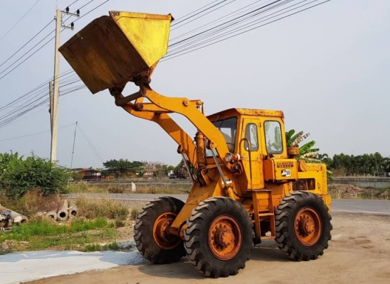 ขายด่วนรถตักโคมัสซูJH30Bขับ4ล้อรถนำเข้าขนาดใหญ่ตัก2.5คิวยกสูง3เมตรรถเพื่งนำเข้ายังไม่เคยใช้ในไทยเลย