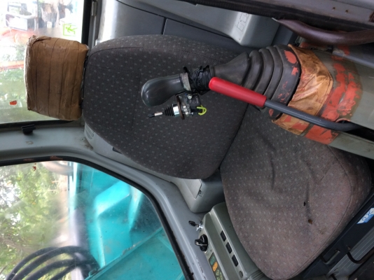 ขาย kobelco sk135sr yy00