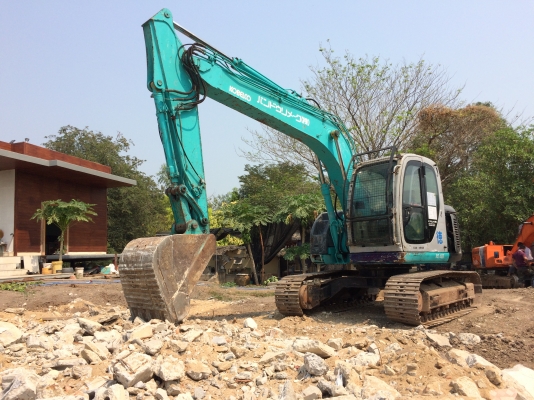 ขาย kobelco sk135sr yy00