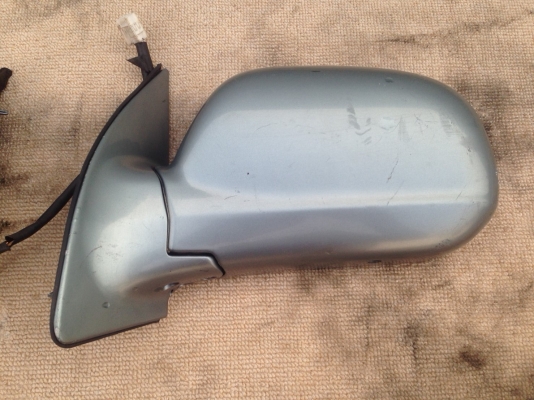 กระจกมองข้างไฟฟ้า รถตู้ toyota Granvia 1997 คู่ละ 2000 บาท