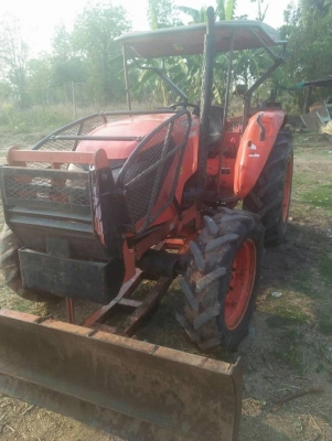 KUBOTA M6040