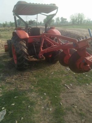KUBOTA M6040