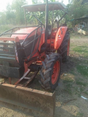 KUBOTA M6040